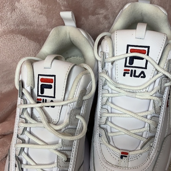 Chunky Fila Shoes - Picture 2 of 6